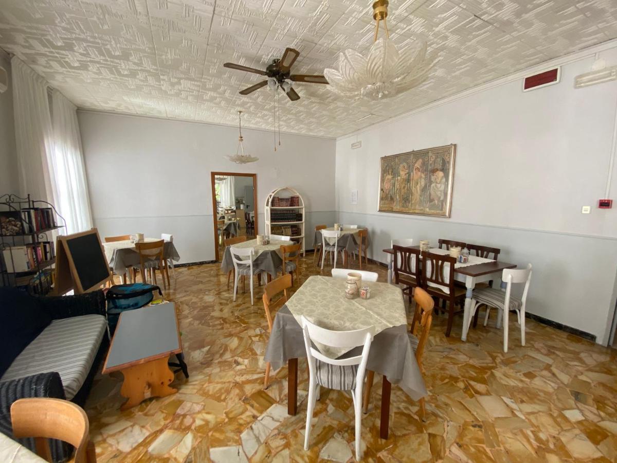Villa Mirna Rimini Exteriér fotografie